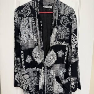 Elegant Black and White Patterned Blazer